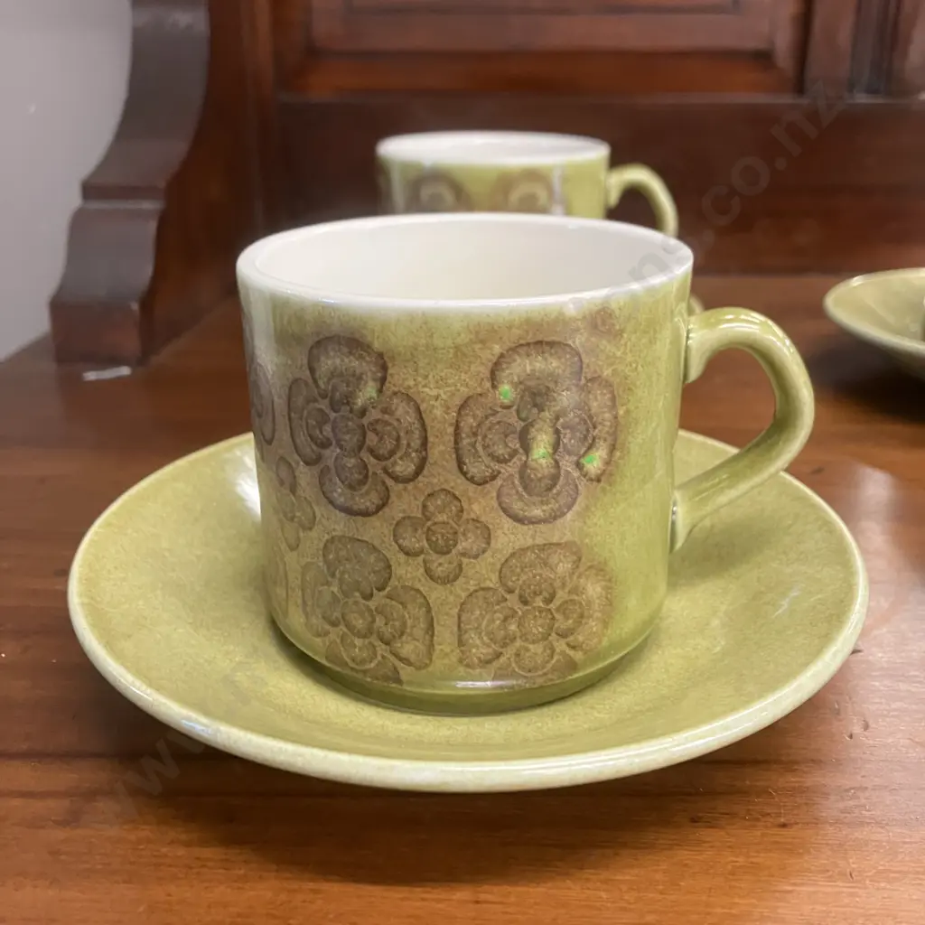 Hard To Find Crown Lynn Green & Brown Colour Cup & Saucer Duos x 4 Image 1++