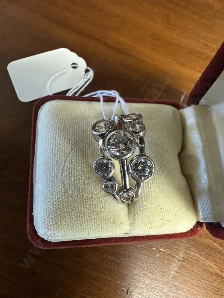 925 Ring With 9 Clear Stones Image 1++