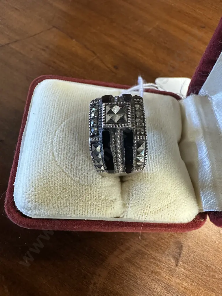 925 Ring With Black Inlaid & Clear Stones Image 1++