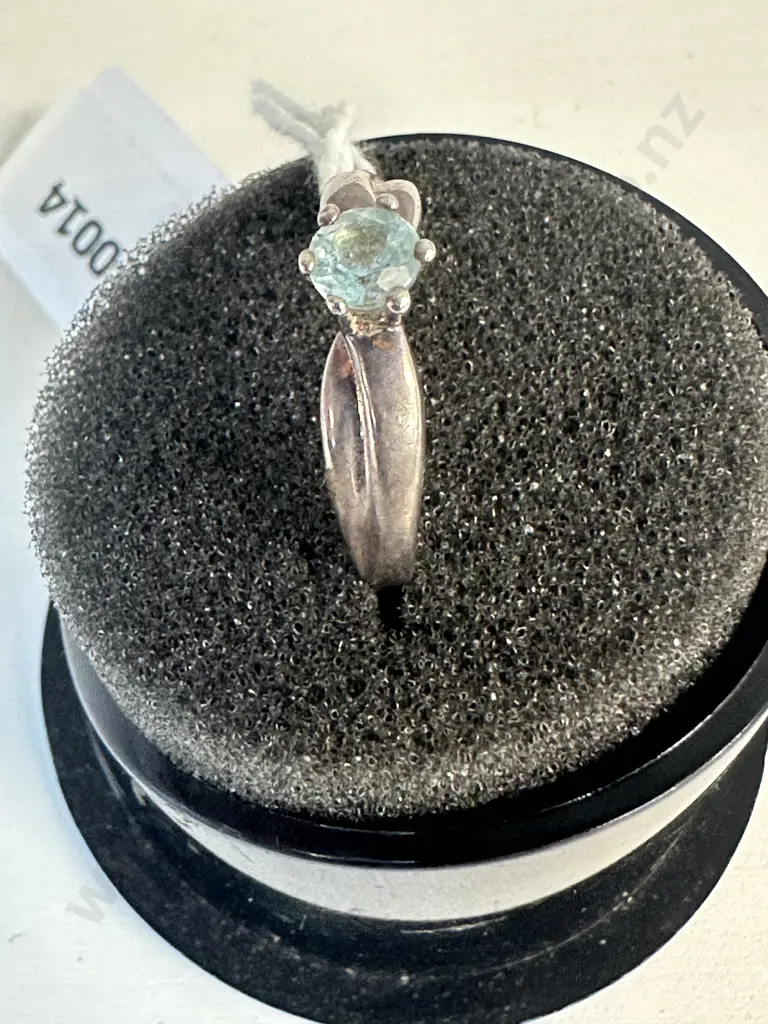 Silver Ring Stamped 925 With Topaz Gemstone Image 1++
