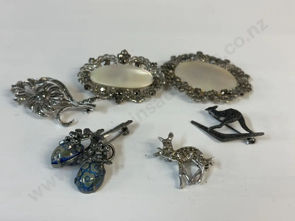 Selection Of Marcasite Brooches Image 1++