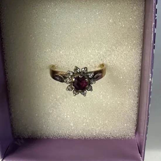 Gold Ring With Garnett & Diamonds Not Stamped But Tested