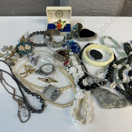 Selection Of Costume Jewellery