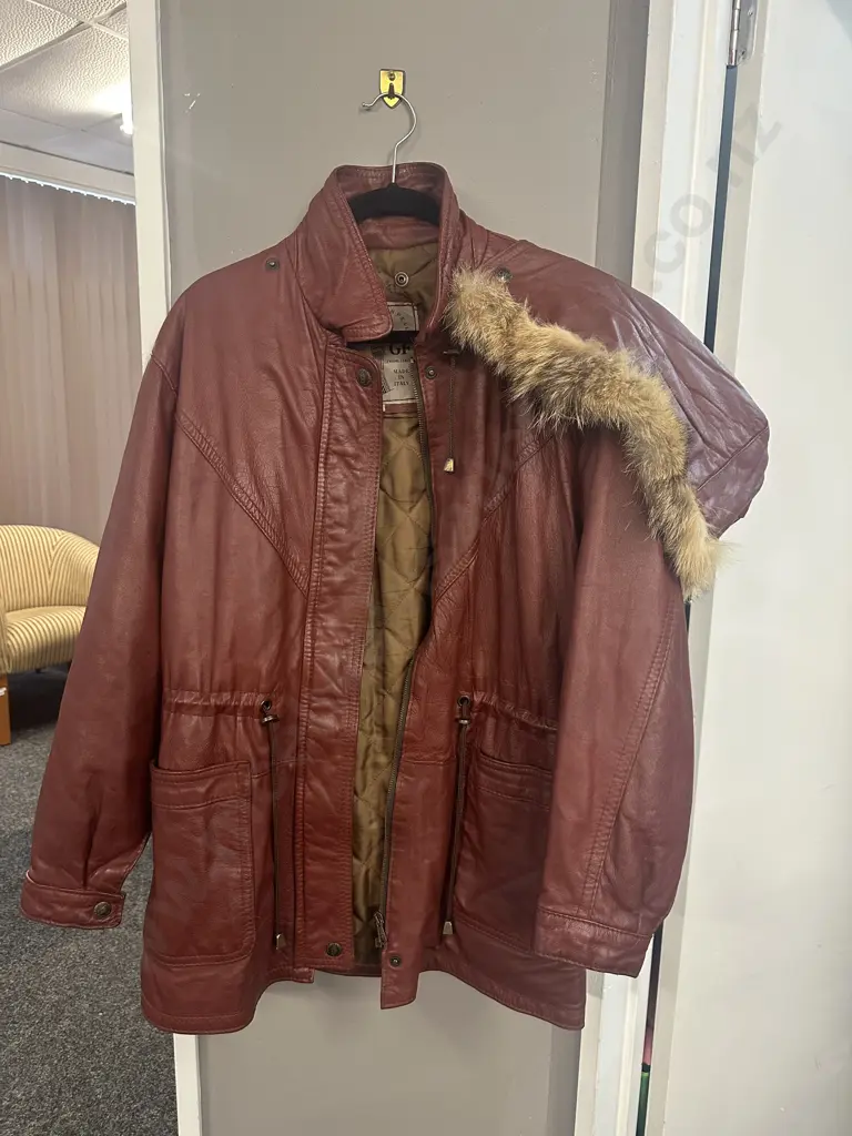 GF Italian Made Burgundy Leather Jacket With Hood Size M Image 1++