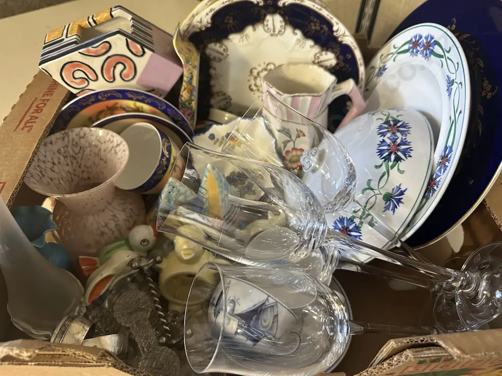 Box lot Assorted China & Glass Items Including Napkin Rings, Knife Holders, Vases, Glasses Etc Image 1++