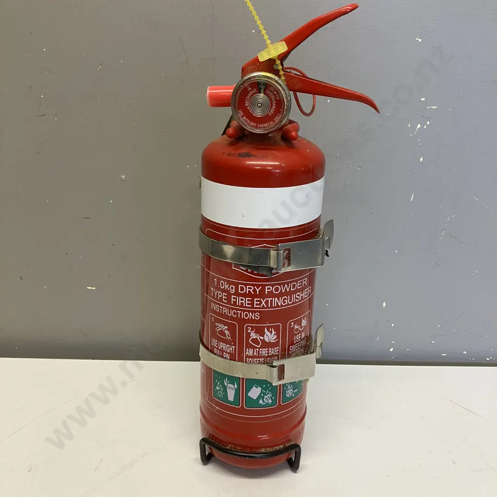 1.0kg Dry Powder Type Extinguisher & Vehicle Bracket Image 1++