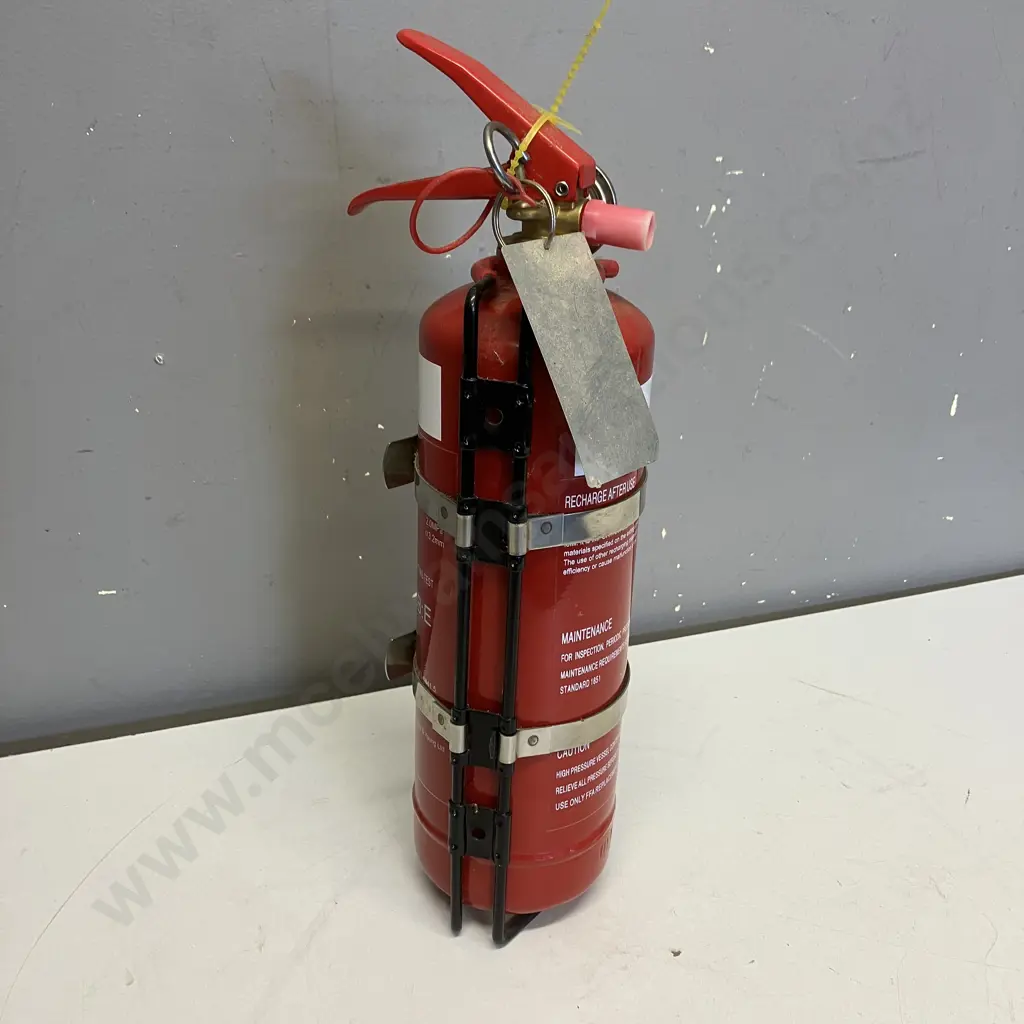1.0kg Dry Powder Type Extinguisher & Vehicle Bracket Image 1++
