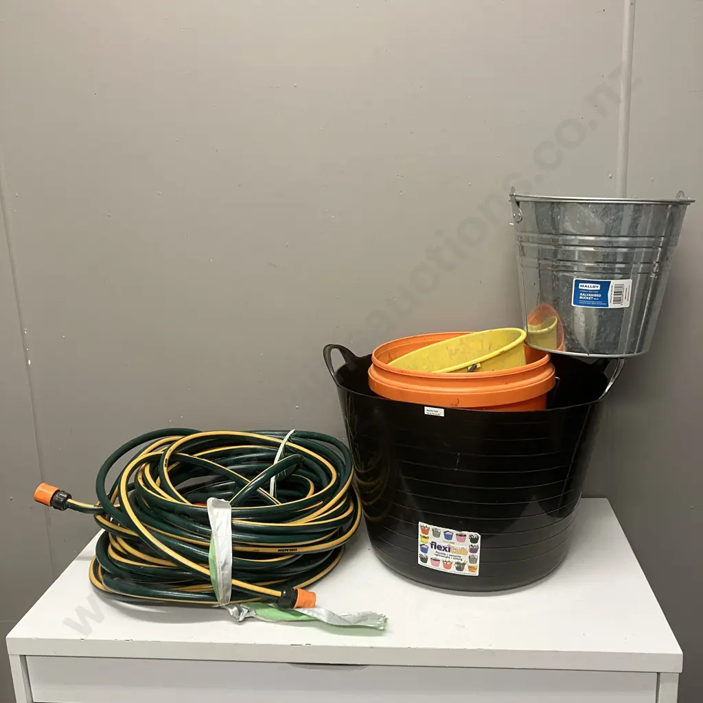 Garden Hoses, Flexi Tub, Buckets Image 1++