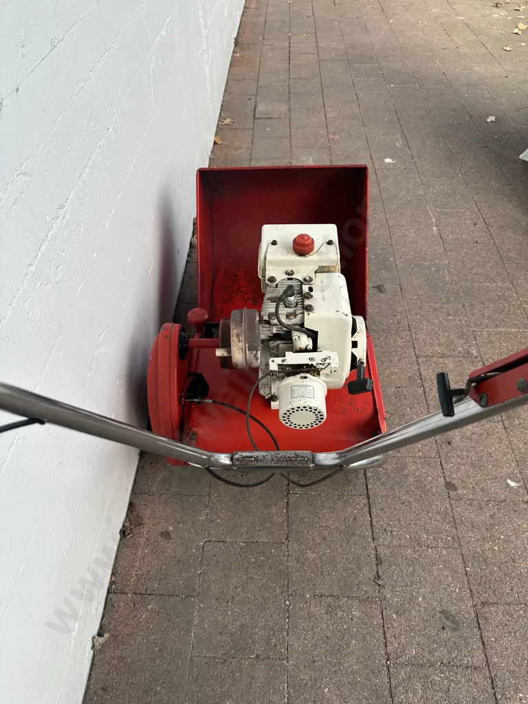 Morrison 16" Olympis Reel Mower Image 1++