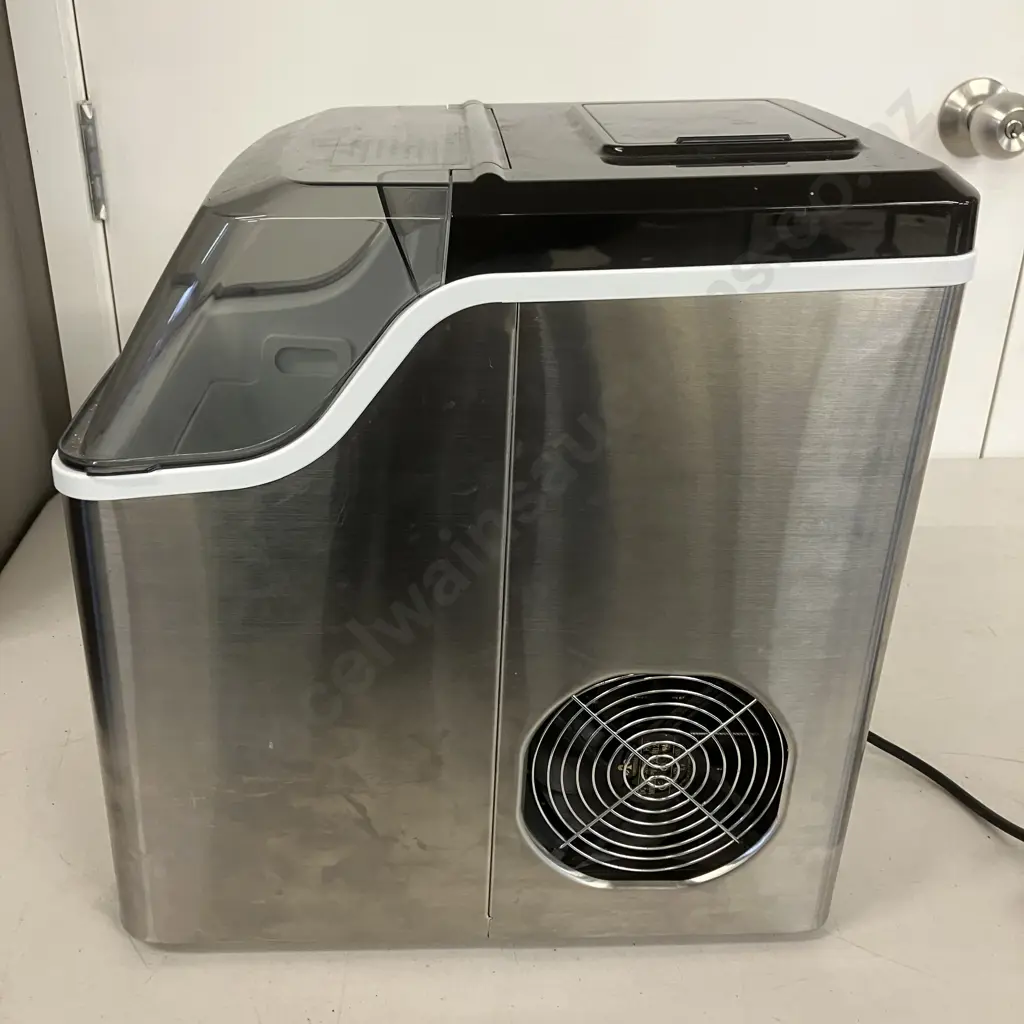 Devanti Ice Maker Machine Commercial Portable Ice Cube Tray Countertop 3.2L - Model HZB-20AF Image 1++