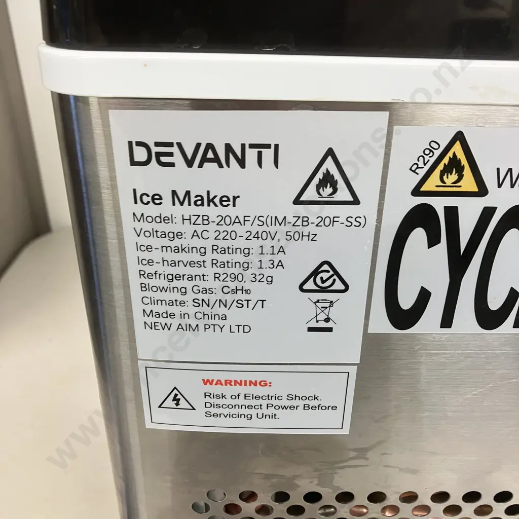 Devanti Ice Maker Machine Commercial Portable Ice Cube Tray Countertop 3.2L - Model HZB-20AF Image 1++