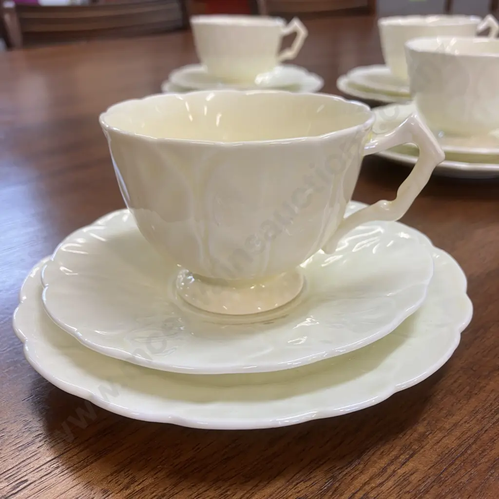 Vintage Aynsley England Bone China Raised Petal Snow Crocus Teacup, Saucer & Plate Trios x 4 Image 1++