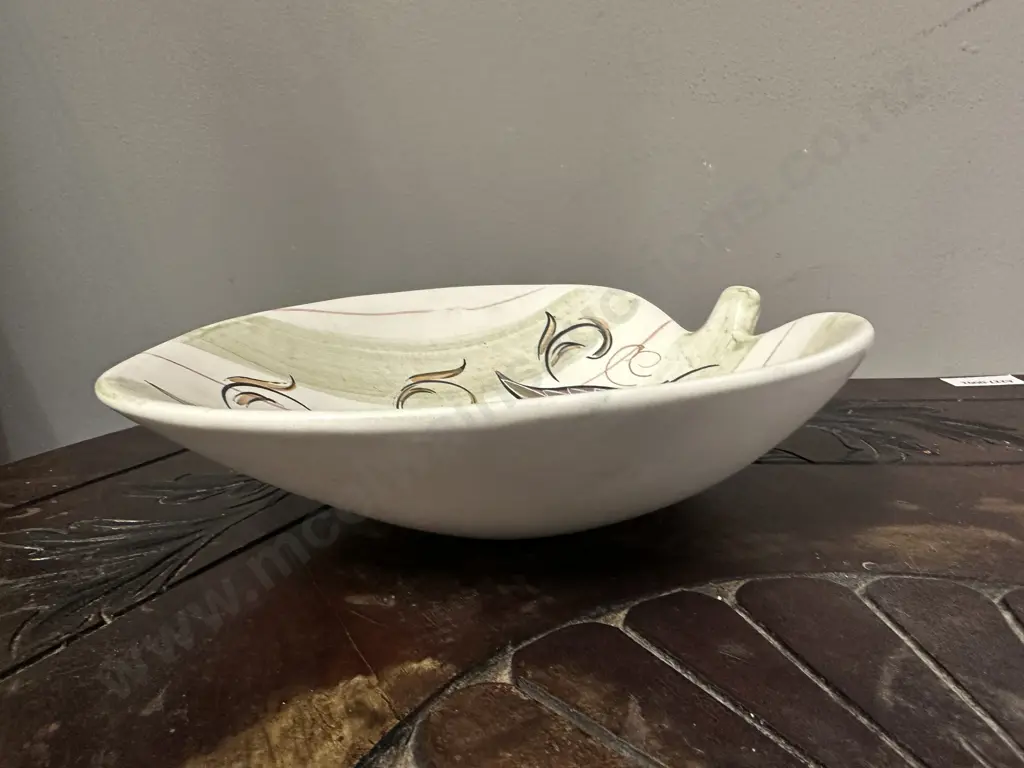 Vintage Mid Century Denby Glyn Ware Hand Painted Leaf Bowl Signed By Glen Colledge. H5 W19.5 D15cm Image 1++