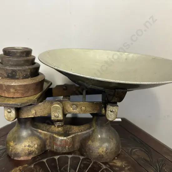 Vintage Scales With Weights P.Rogers & Loach Limited