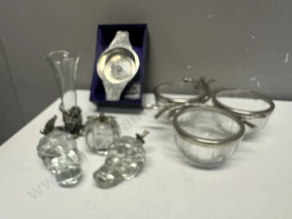 The Quaich Boxed, Glass Hors D'oeuvres Tray, Pewter & Glass Fruit Etc Image 1++