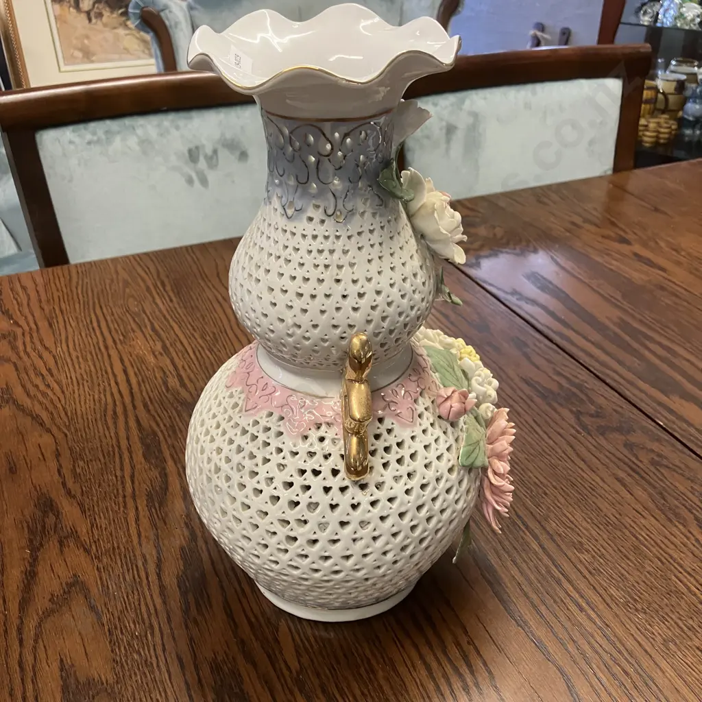 Large Reticulated Chrysanthemum Chinese Porcelain Vase With Gilded Handles. H33.5cm Image 1++