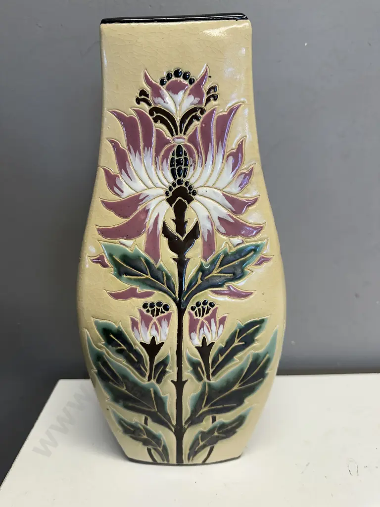 Vietnam Vietnamese Dona Ceramic Vase Embossed Design H30cm. Image 1++