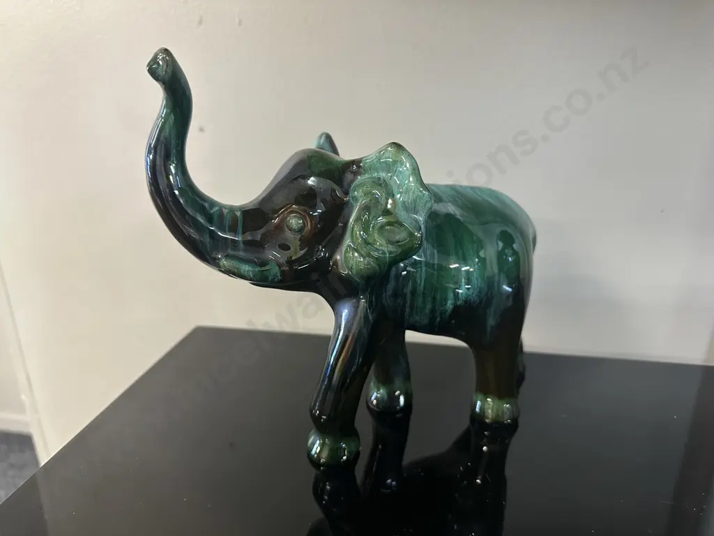 Vintage Blue Mountain Elephant Green/Black H20,W22cm. Image 1++