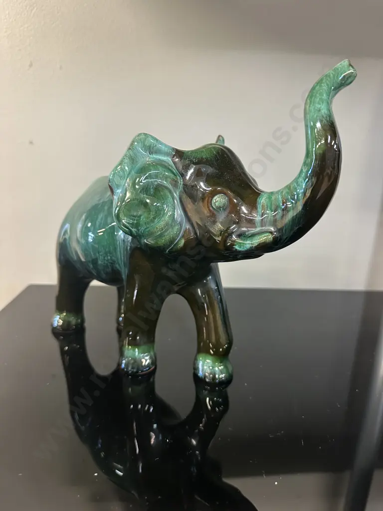 Vintage Blue Mountain Elephant Green/Black H20,W22cm. Image 1++