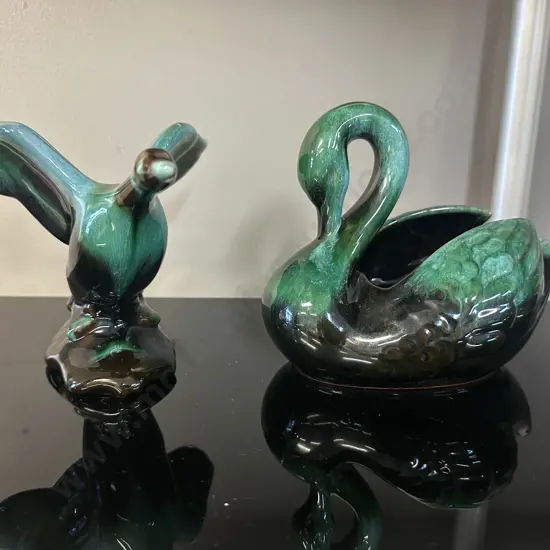 Vintage Blue Mountain Canadian Goose Figurine H14,W21cm & Swan Planter Bowl H16,W20cm.