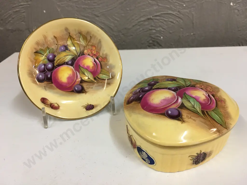 Aynsley D Jones Heart Shaped Trinket Dish & Round Small Dish Image 1++