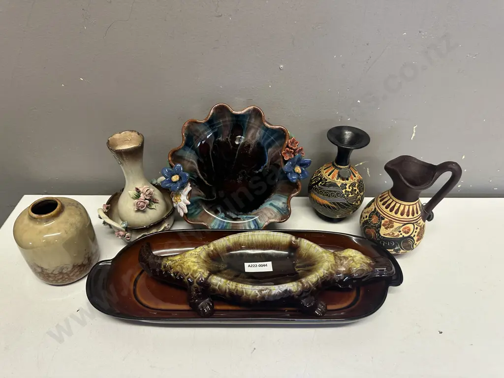 Selection of Pottery Items Image 1++
