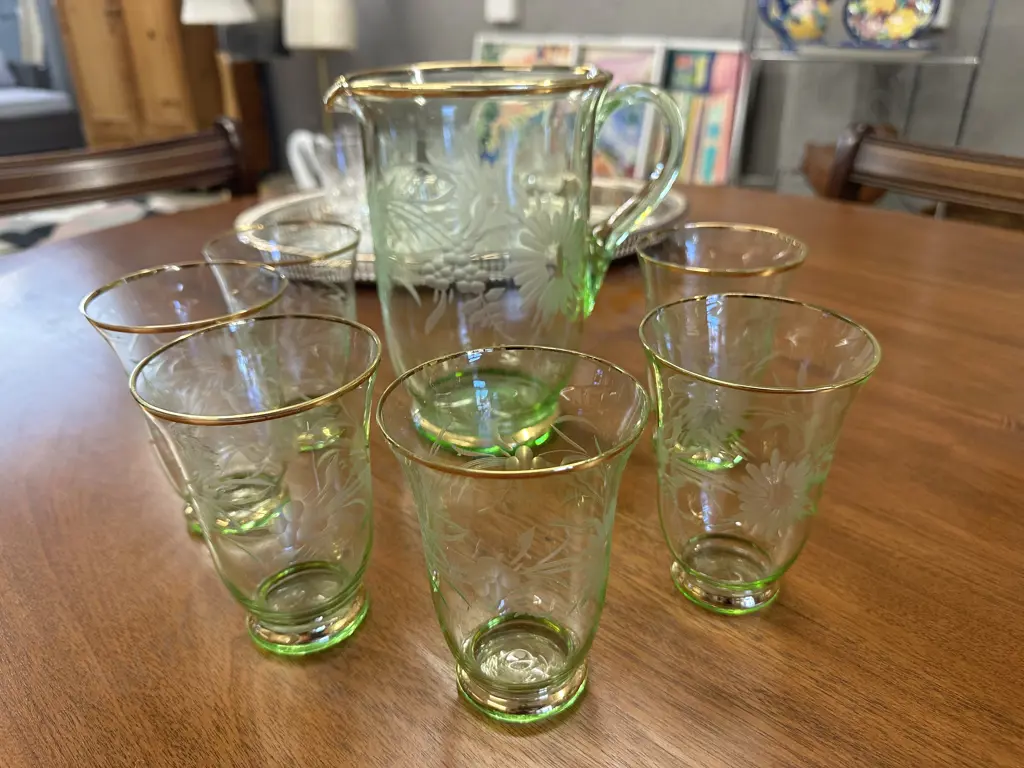Vintage Green Glass Pitcher & Six Glasses Floral Etching & Gold Rims Image 1++