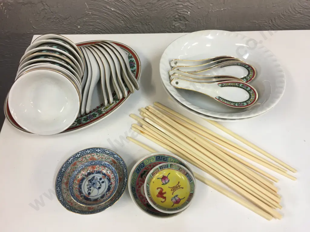 Oriental Bowls, Dishes, Spoons & Chopsticks Image 1++
