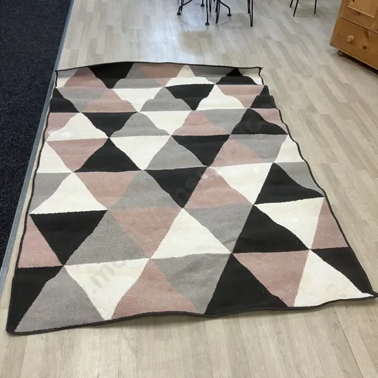 Georgia Brand Floor Rug. 223 x 160cm - Modernist Black / Grey / Pink Colours (As Found)