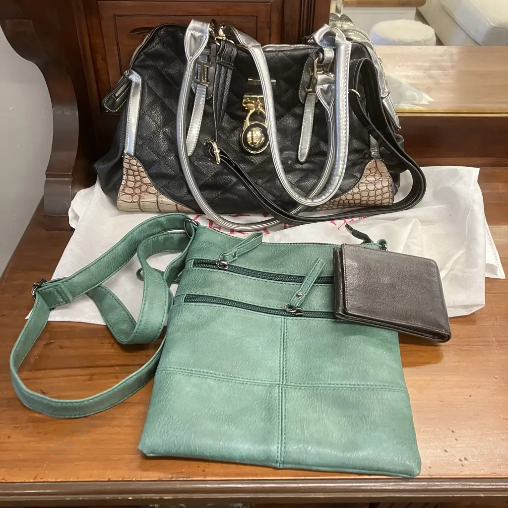 Vintage Vera May Quilted Handbag, Semikk Green Womens Crossbody Bag. Brown Leather Wallet Image 1++