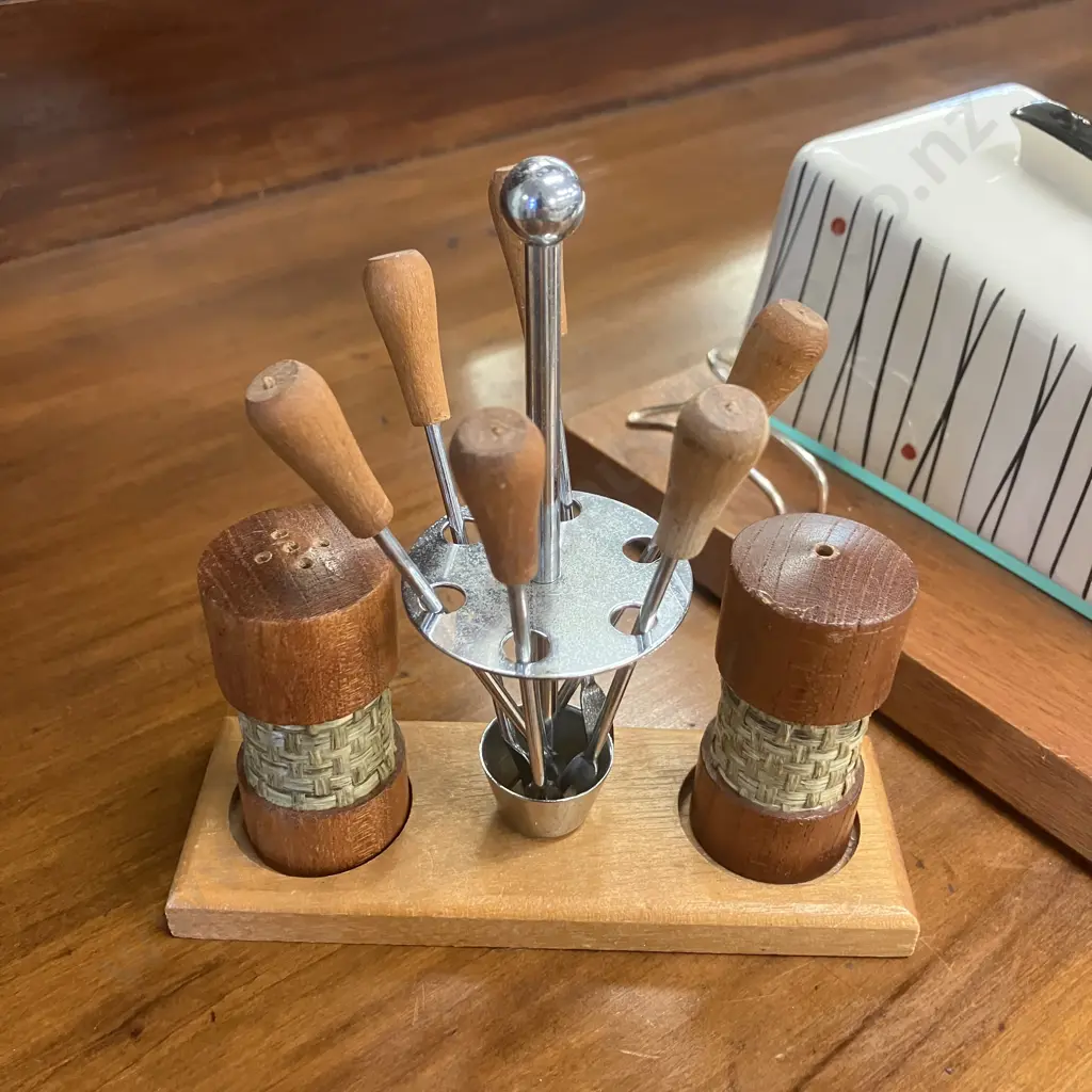Kirkham Pottery Butter Dish And Wynncraft Stand Red Dot Black Streak Atomic & Retro Fondue Forks With Salt & Pepper Set Image 1++