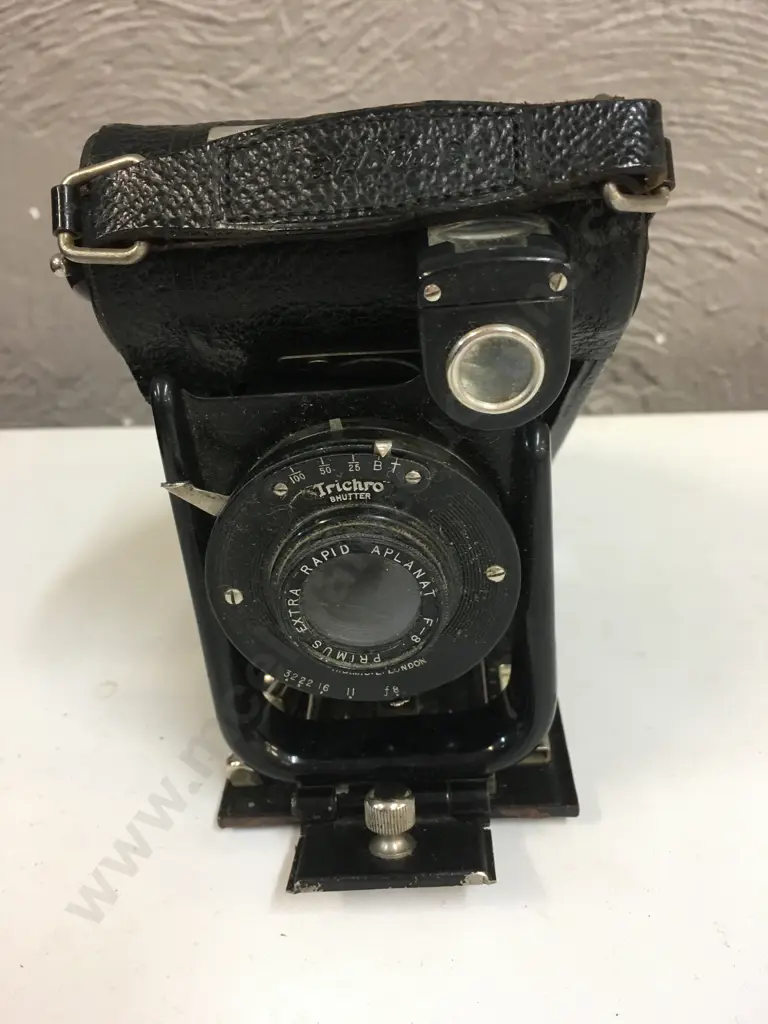 Vintage WW2 English Houghton Butcher Ensign Folding Film Camera And Case Image 1++