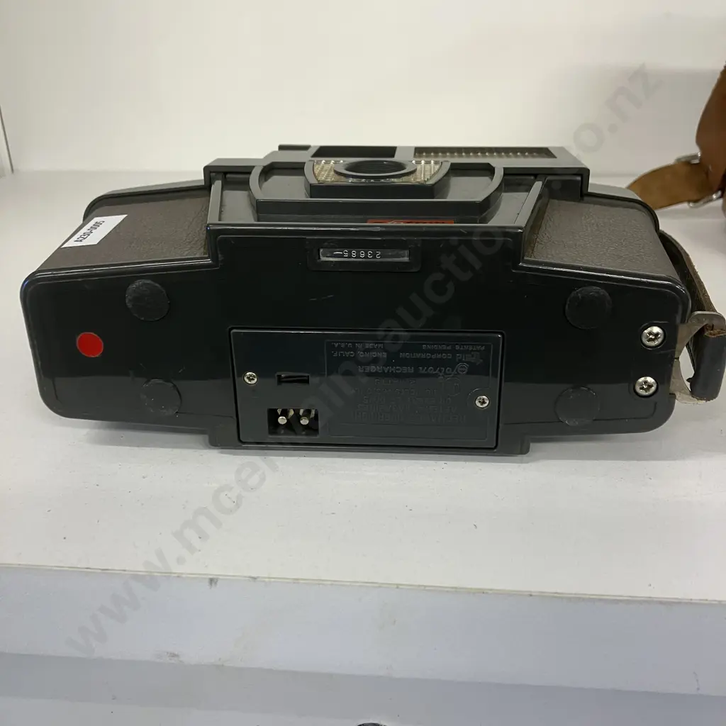 Vintage 1960s Triad Corp Fotron Camera With Original Leather Case - Glendale, California Image 1++