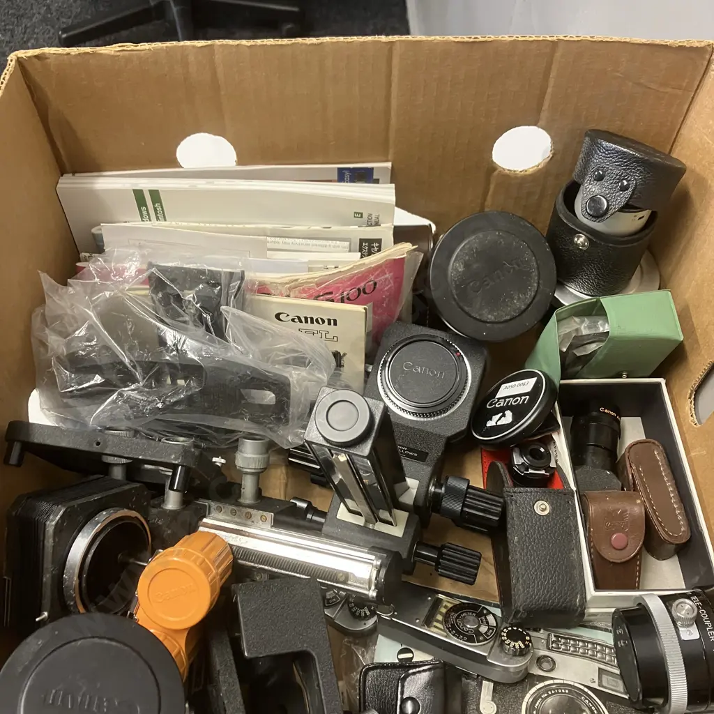 Assorted Canon Camera Items, Manuals Etc Image 1++