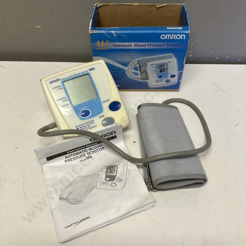 Omron M5 Automatic Blood Pressure Monitor Image 1++