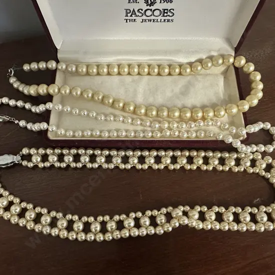 Selection Of Vintage Pearl Style Necklaces 