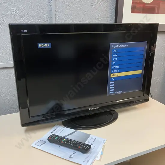 Panasonic Viera 32" LCD TV Model TH-L32X10Z, Built In Freeview, With Remote Control & Instructions