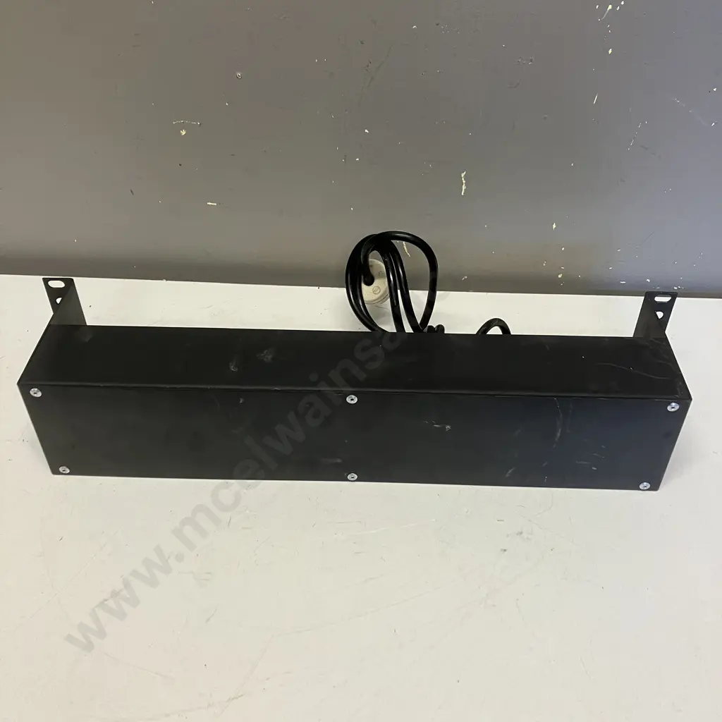 Dynamix PR10H 10 Outlet Horizontal Power Rail, Integrated 1.8m Power Cord, Black Image 1++