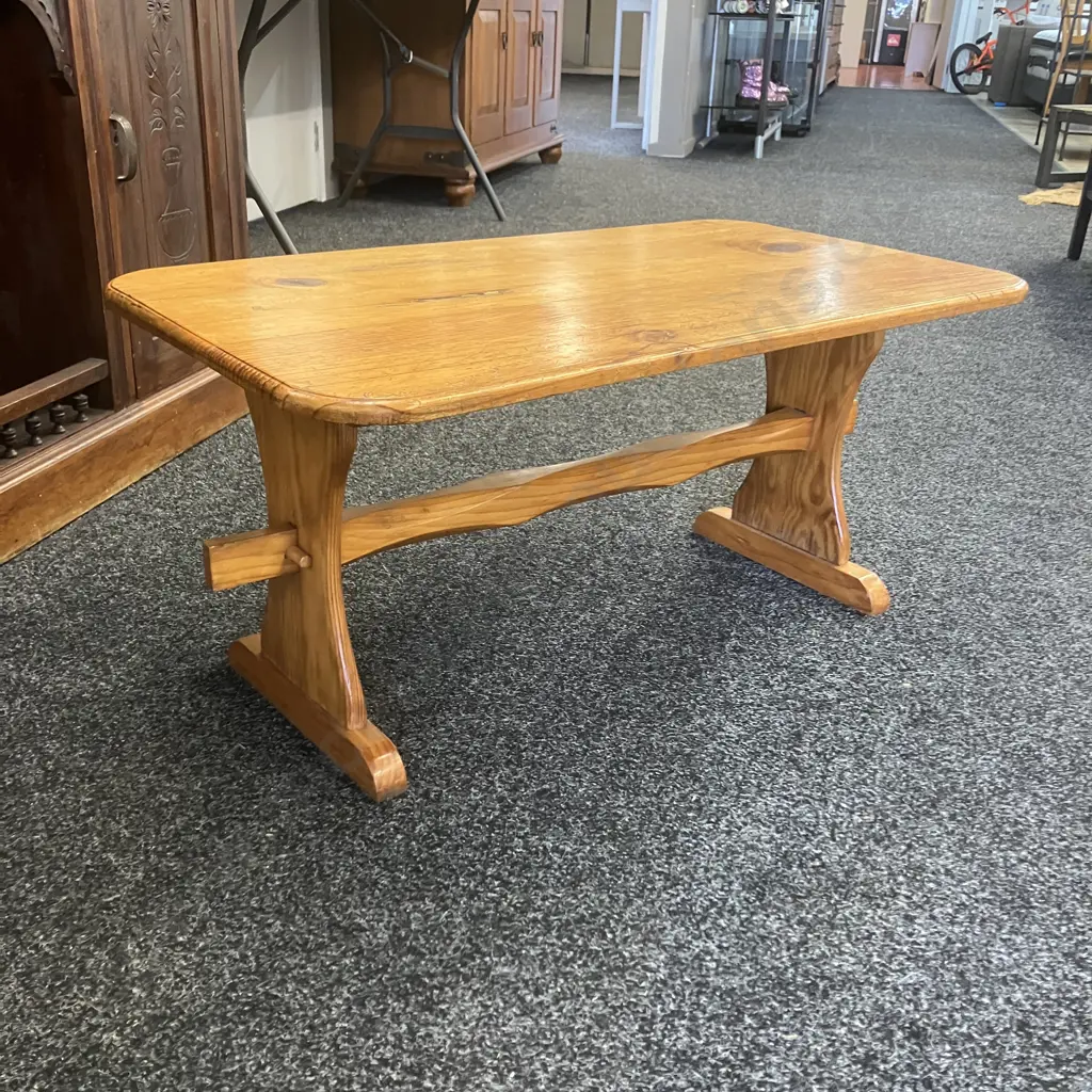 Vintage Pine Brutalist Side Table. H40 W86 D47cm Image 1++