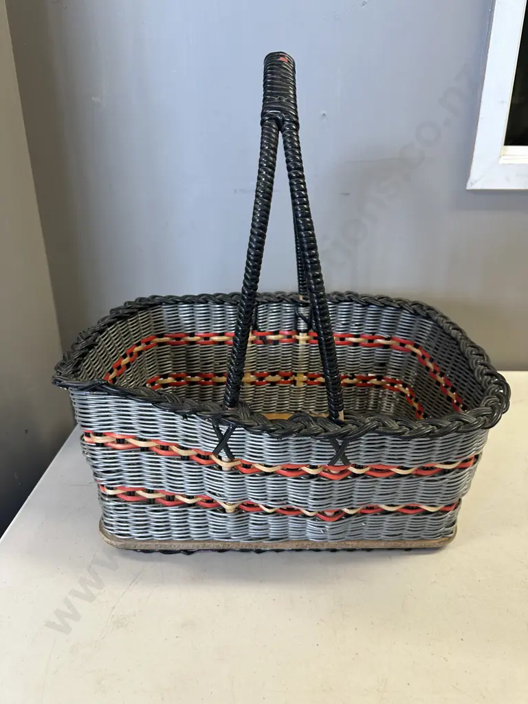 Retro Plastic Wicker Basket. H41 W39 D31cm Image 1++