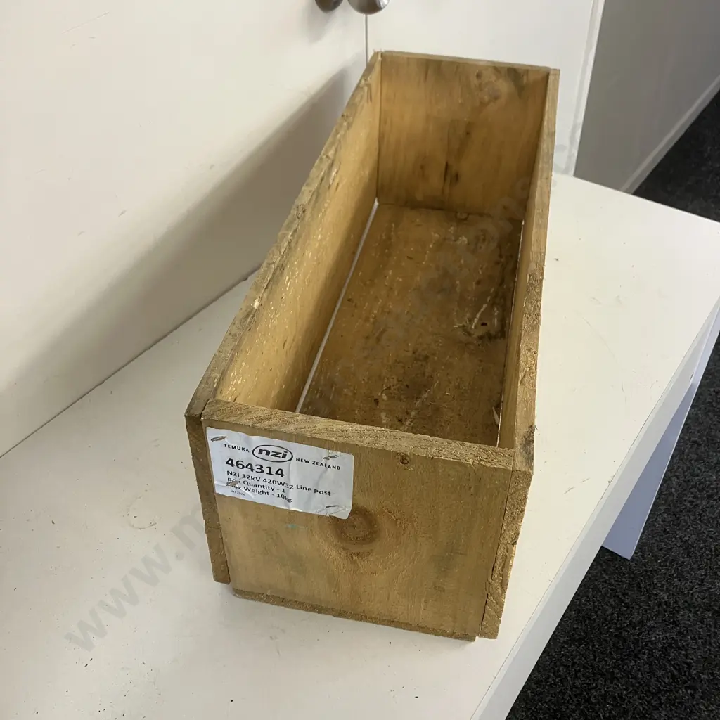 Wooden Temuka NZI New Zealand Box. H21.5 W64 D22.5cm Image 1++