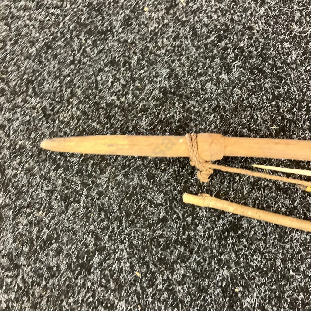 Vintage Wood Bow, Assorted Arrows Image 1++