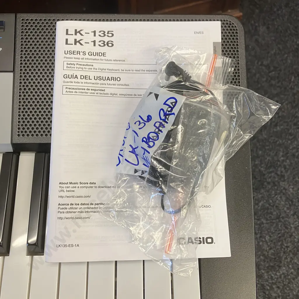 CASIO LK-136 Portable Keyboard with Illuminated Keys, Stand & Manual Image 1++