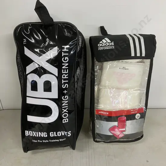 Adidas Bag Gloves adiBGS01B Size S/M & UBX Boxing Gloves 10oz Pro Style Training