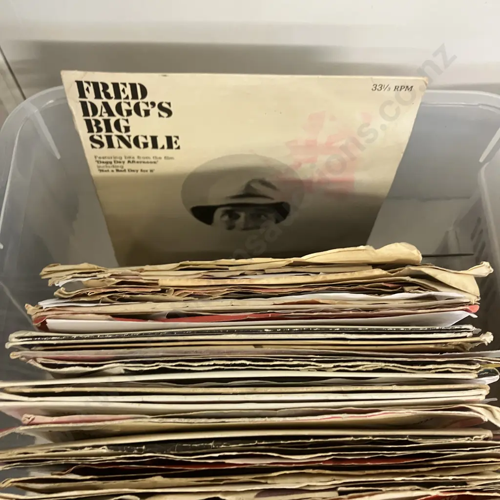 Assorted 45s / Single Vinyls - 4 Plastic Containers Of Image 1++