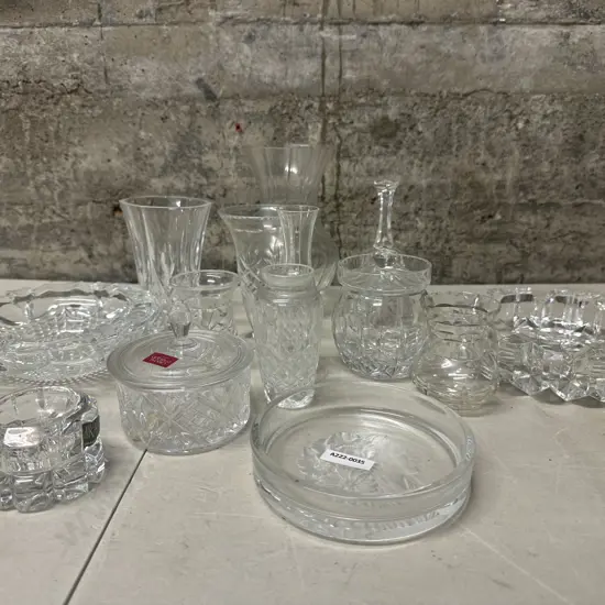 Selection of Crystal & Glass Including Ashtrays, Vases Etc