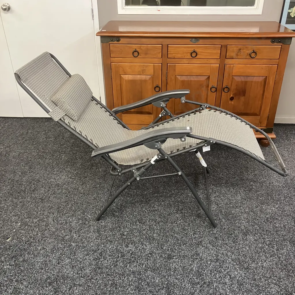 Outdoor Creations Daydream Zero Gravity Folding Outdoor Chair / Sun Lounger Image 1++