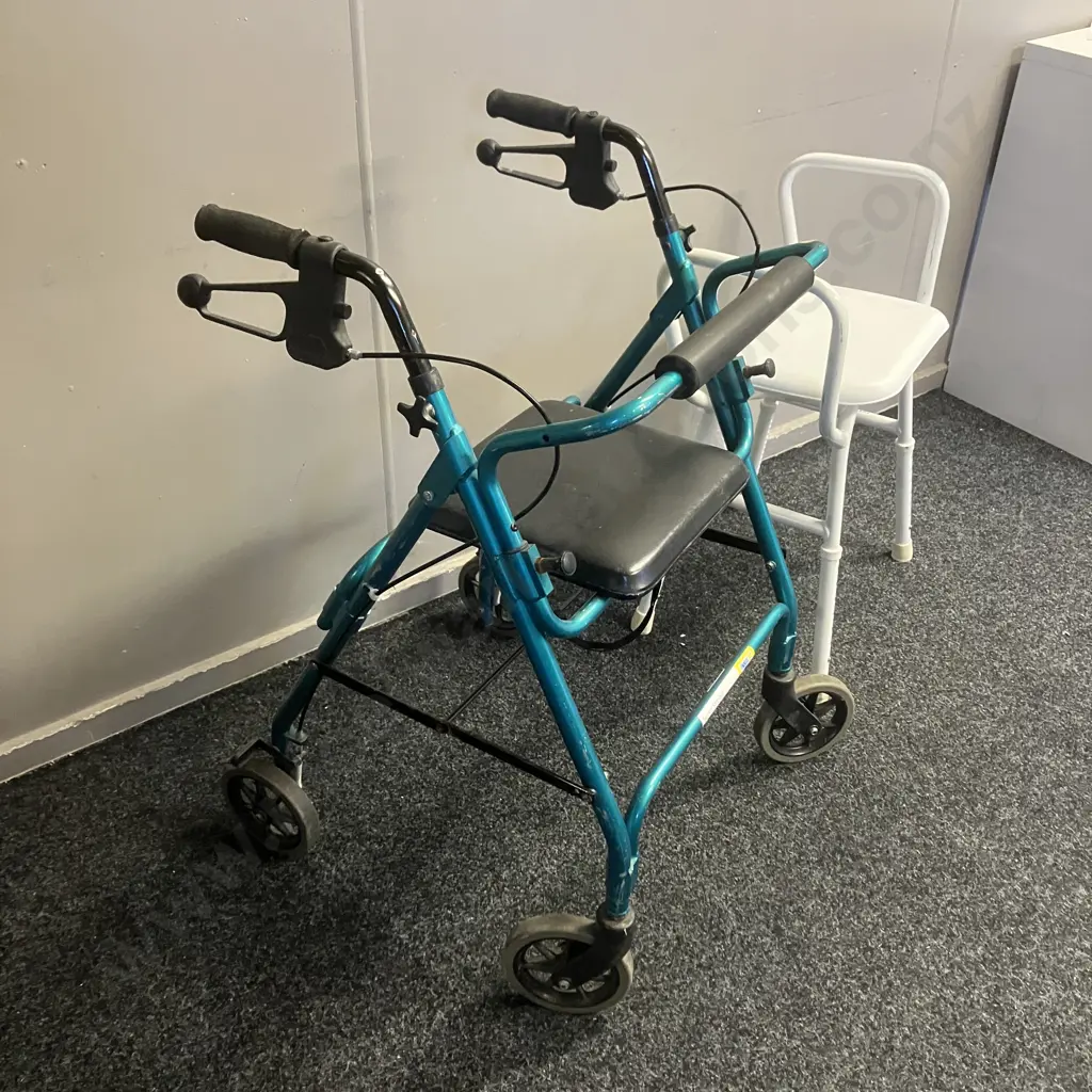 Cubro Folding Super Stroller & Cubro Shower Stool Image 1++