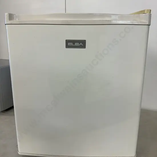 Fisher & Paykel Elba Bar Fridge - 42 Litre