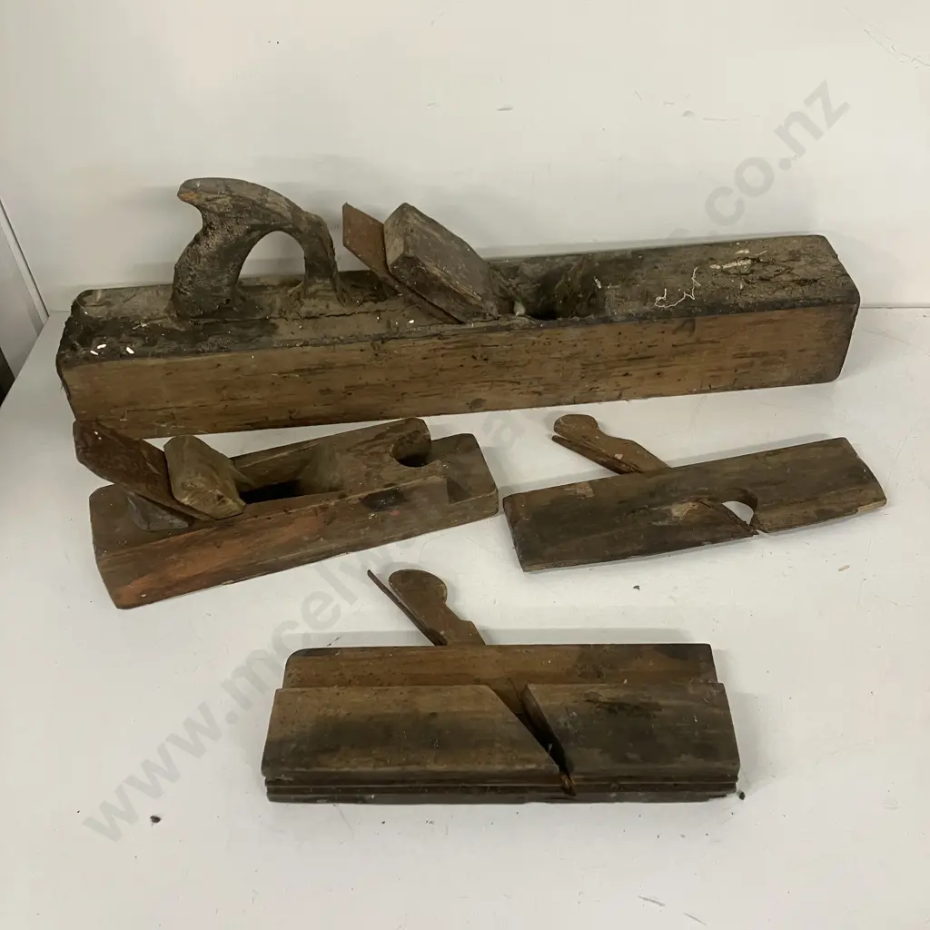 Four Vintage Wood Planes Image 1++